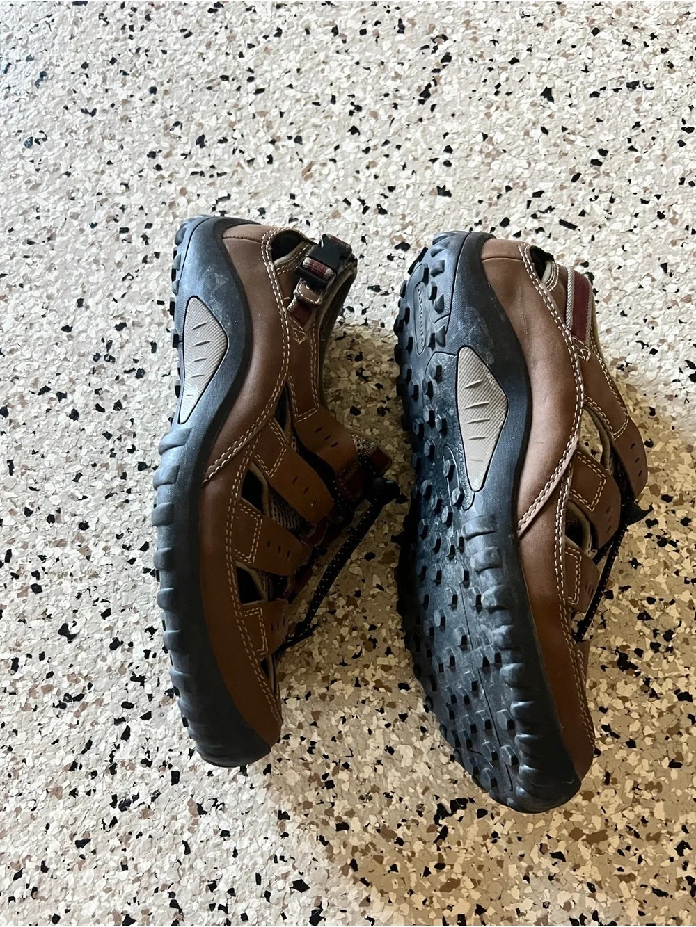 Dockers durable closed